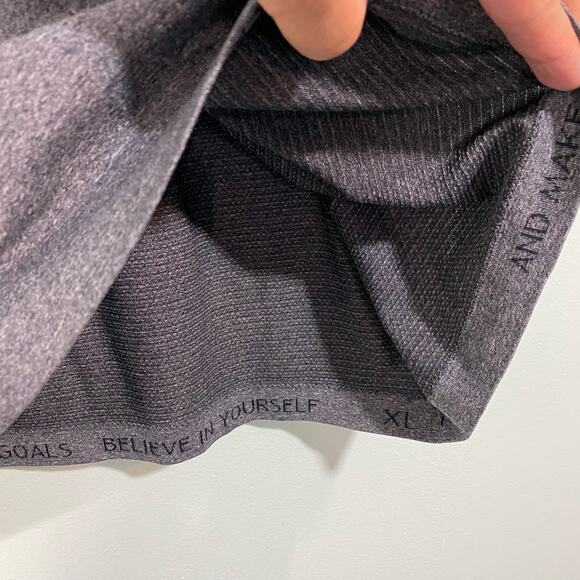Lululemon Men's Grey Metal Vent Tech Short Sleeve Shirt Size XL - Picture 8 of 10